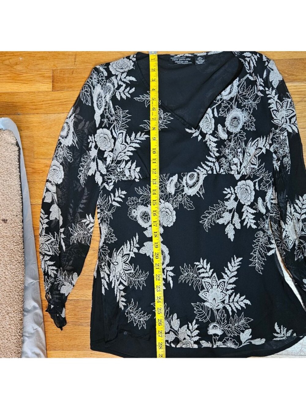 Woman's New York City Design co silk dark whimsey romantic floral blouse black L - Picture 6 of 8